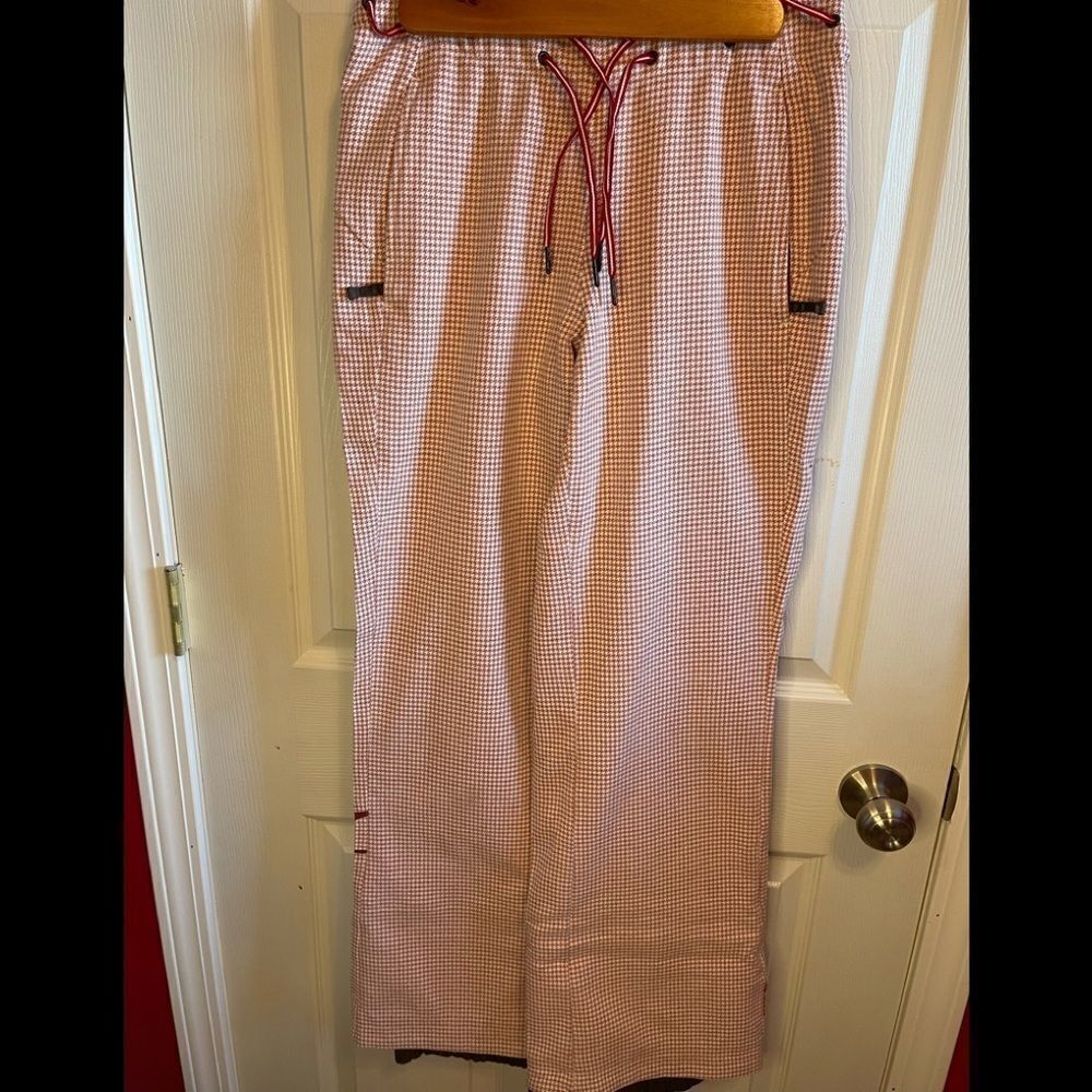 Salomon red and white houndstooth ski pants sz S